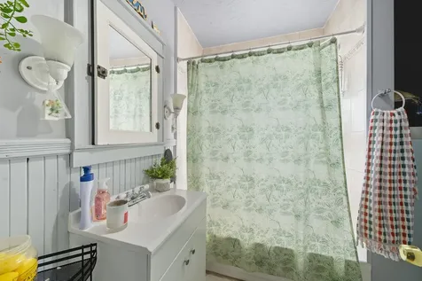 8-10 Buck Street Nashua NH 03060