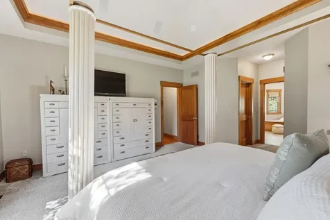 58 Tanglewood Drive Nashua NH 03062