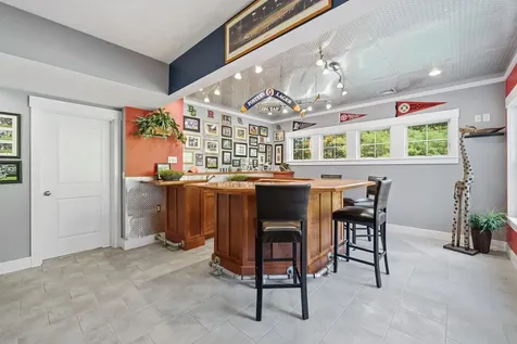 58 Tanglewood Drive Nashua NH 03062