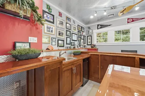 58 Tanglewood Drive Nashua NH 03062