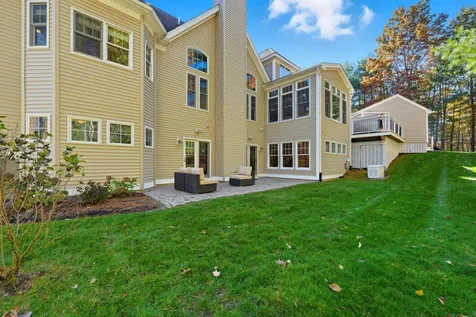 58 Tanglewood Drive Nashua NH 03062