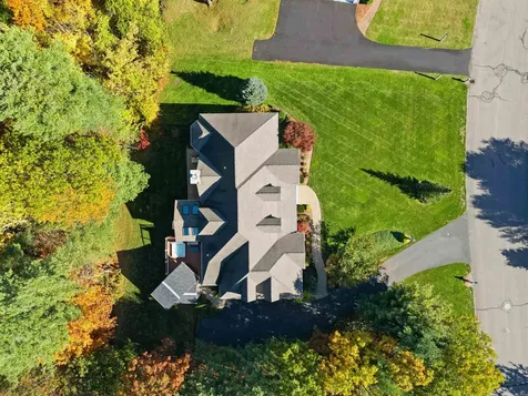 58 Tanglewood Drive Nashua NH 03062