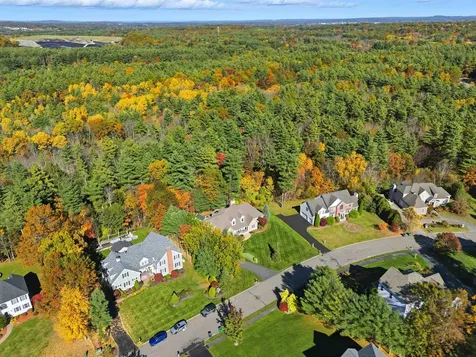 58 Tanglewood Drive Nashua NH 03062