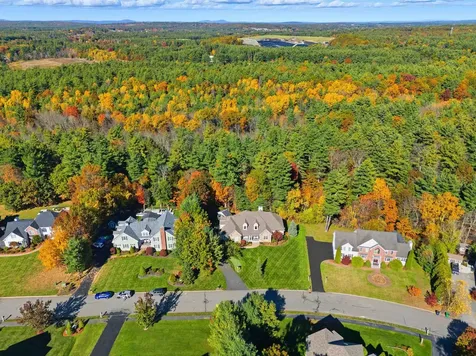 58 Tanglewood Drive Nashua NH 03062