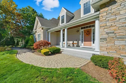 58 Tanglewood Drive Nashua NH 03062