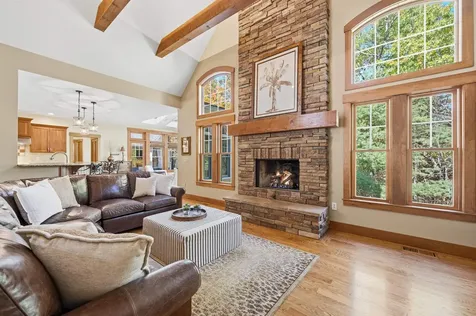 58 Tanglewood Drive Nashua NH 03062