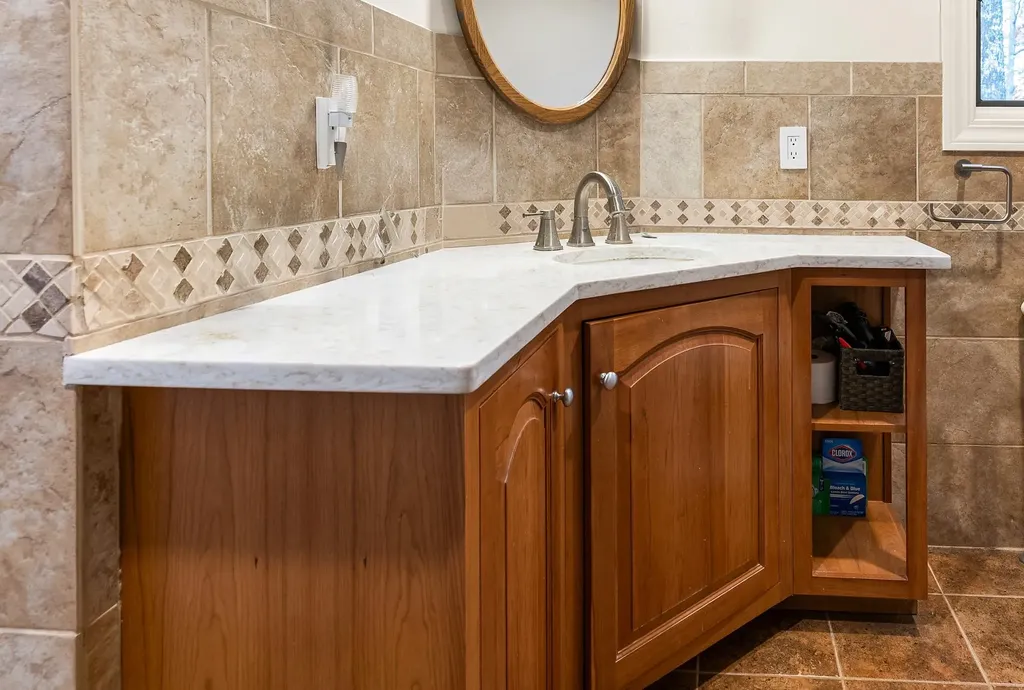 44 Hummingbird Hill Grantham NH 03753