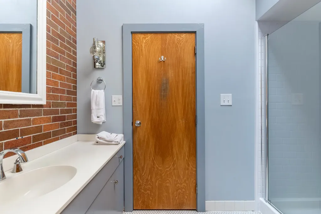 44 Hummingbird Hill Grantham NH 03753