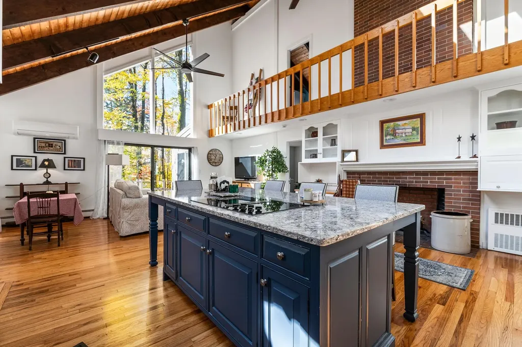 44 Hummingbird Hill Grantham NH 03753