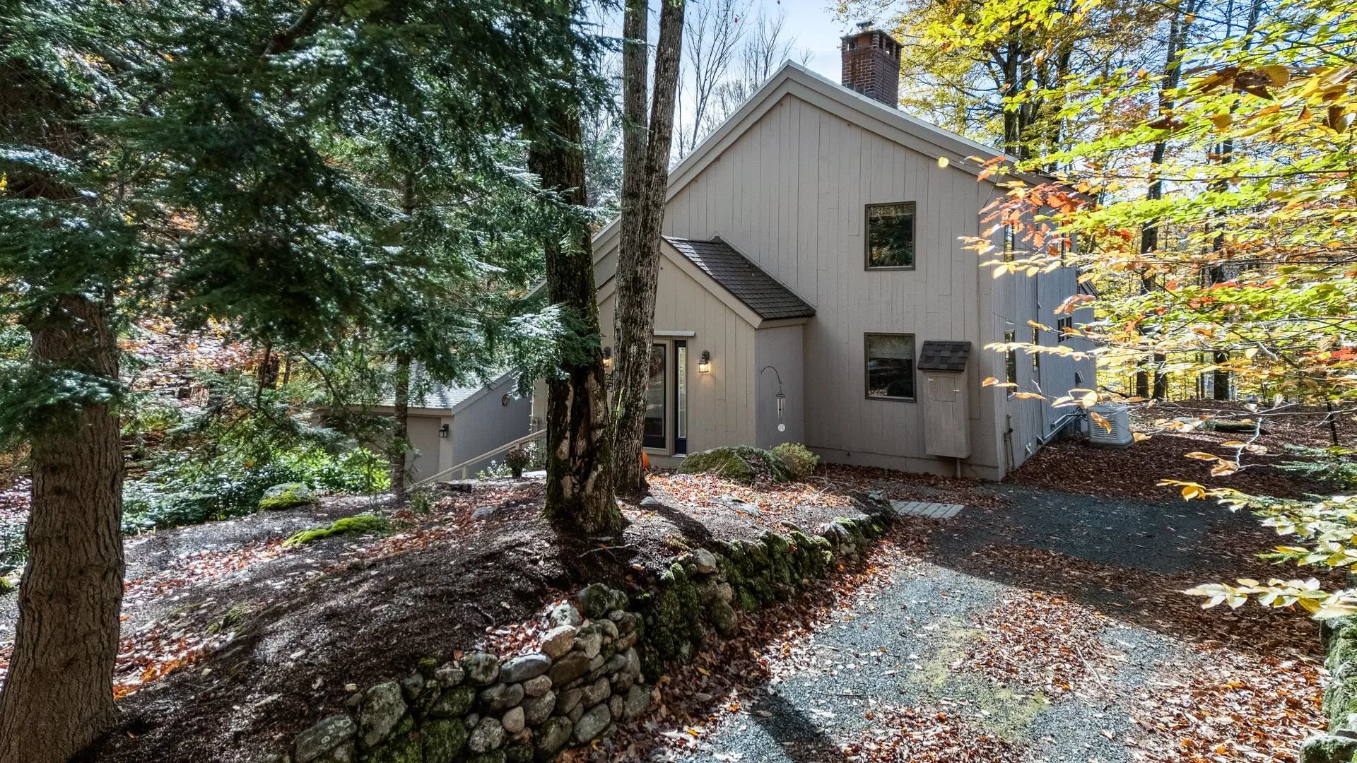 44 Hummingbird Hill Grantham NH 03753