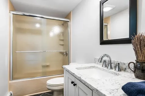 44 Hummingbird Hill Grantham NH 03753