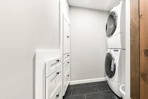 44 Hummingbird Hill Grantham NH 03753