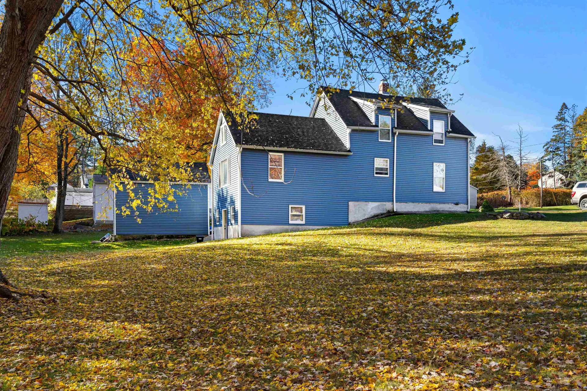 12 Maplewood Avenue Goffstown NH 03045