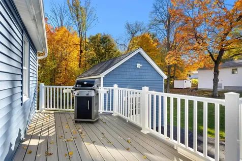 12 Maplewood Avenue Goffstown NH 03045