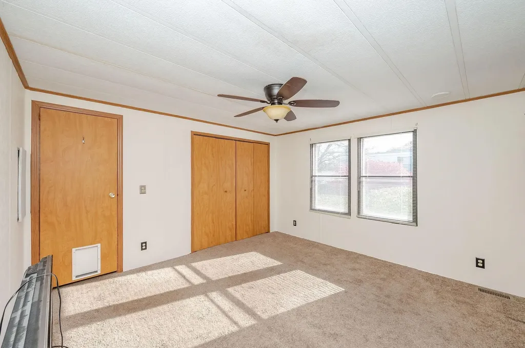 22 Cherokee Way Rochester NH 03867