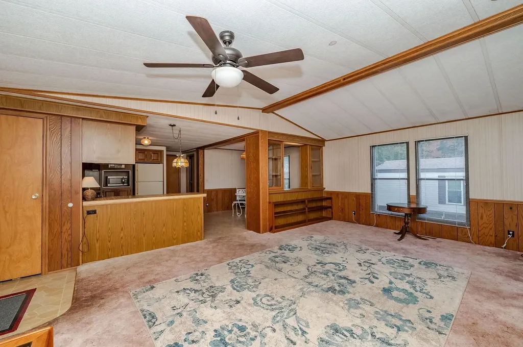 22 Cherokee Way Rochester NH 03867