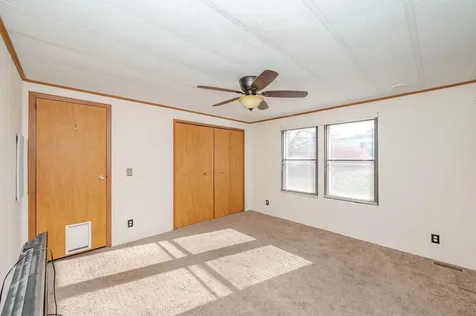 22 Cherokee Way Rochester NH 03867