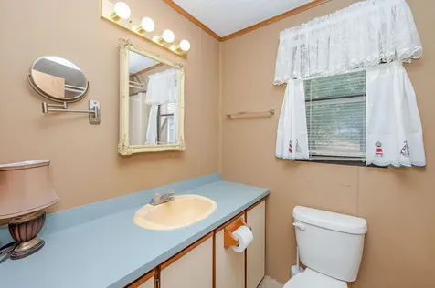 22 Cherokee Way Rochester NH 03867