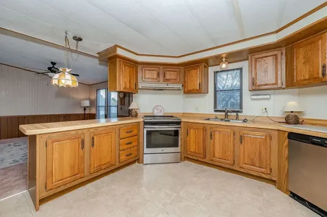 22 Cherokee Way Rochester NH 03867