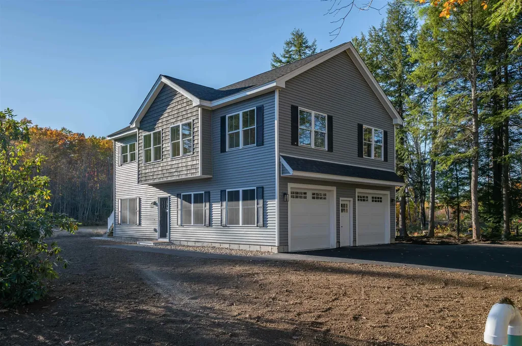 28 Dalton Drive Barnstead NH 03225