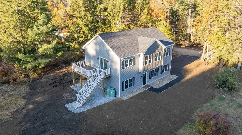 28 Dalton Drive Barnstead NH 03225