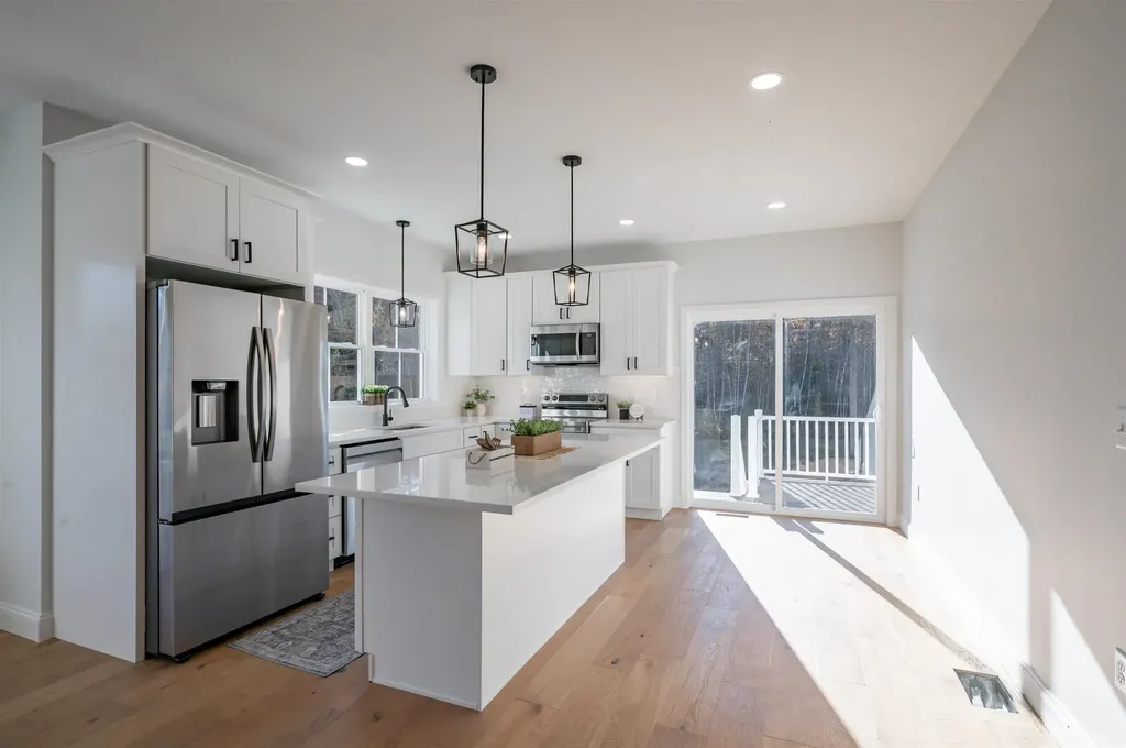 28 Dalton Drive Barnstead NH 03225