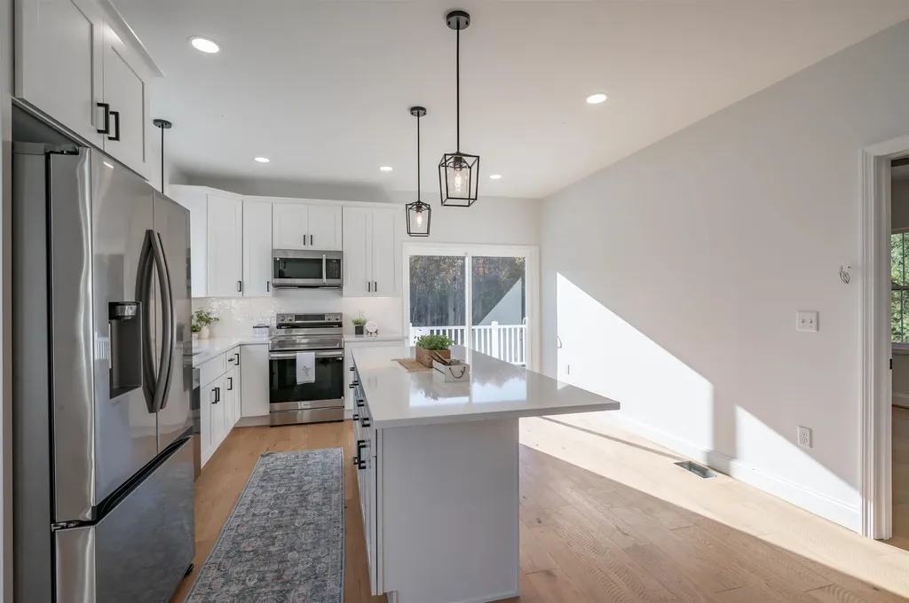 28 Dalton Drive Barnstead NH 03225