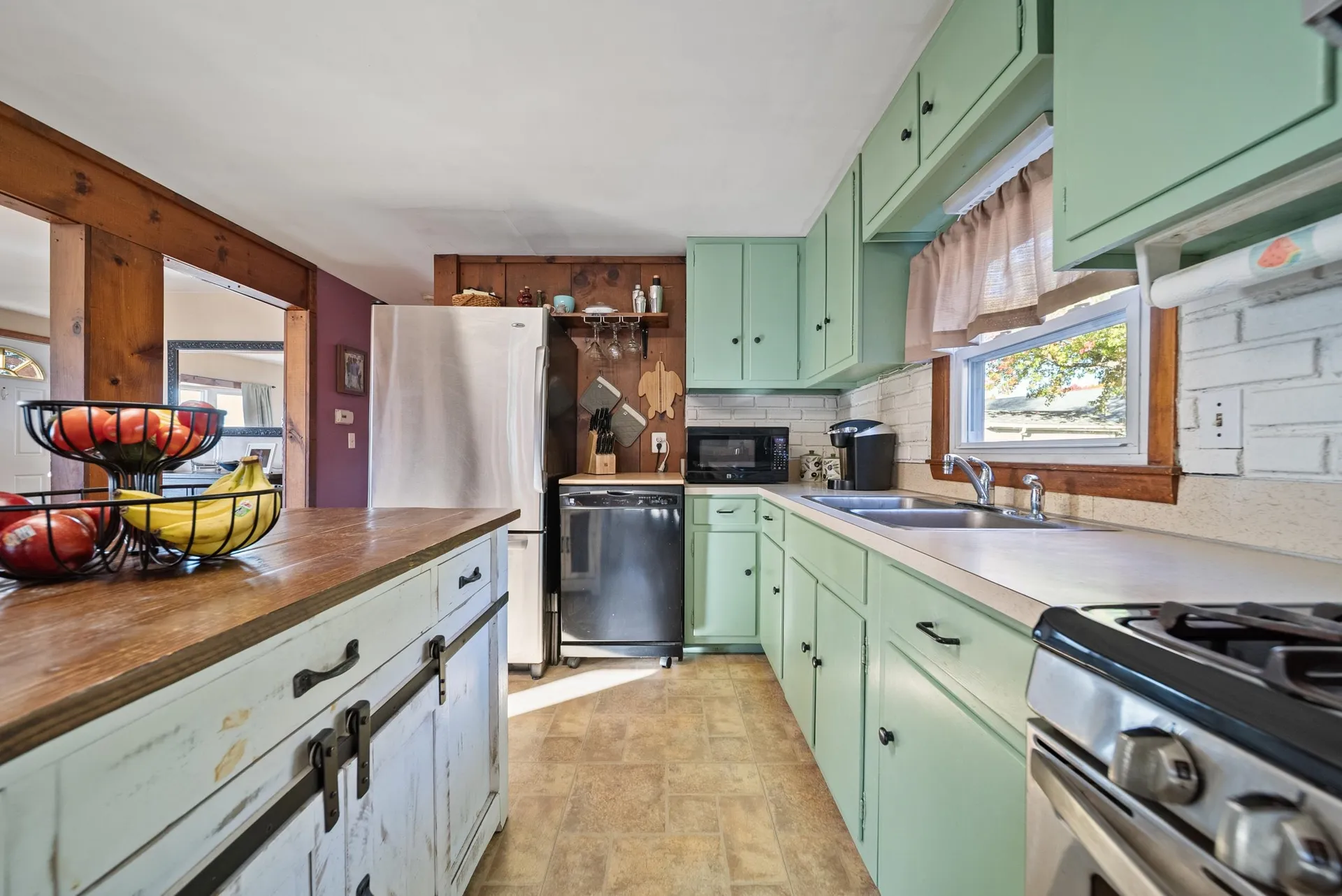 13 Riverside Drive Hudson NH 03051