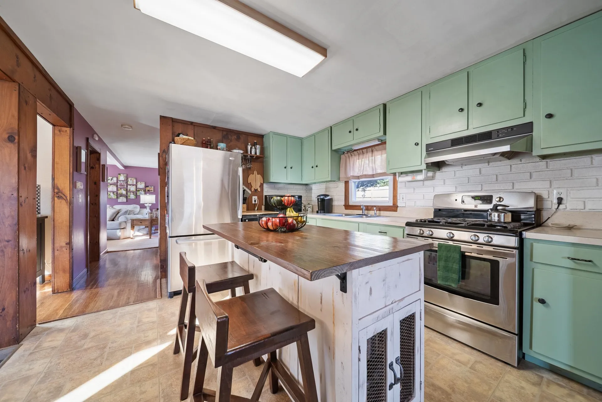 13 Riverside Drive Hudson NH 03051