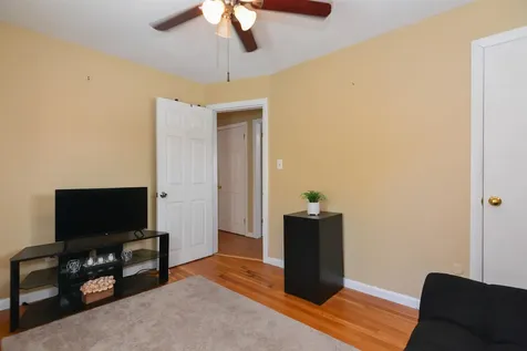 25 Bow Street Manchester NH 03103