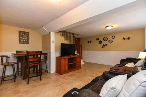 25 Bow Street Manchester NH 03103