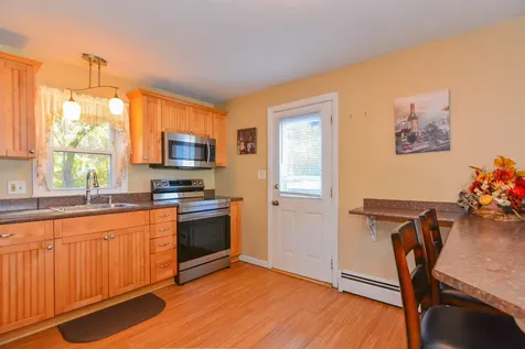 25 Bow Street Manchester NH 03103