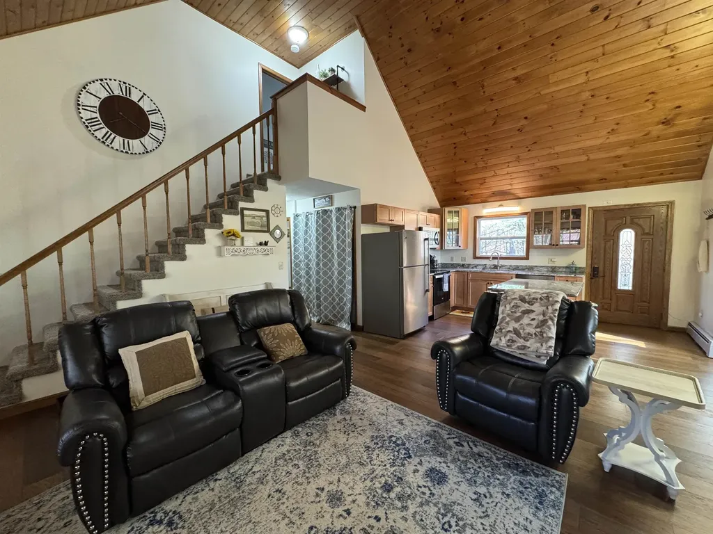 4214 Vt Route 31 Poultney VT 05764