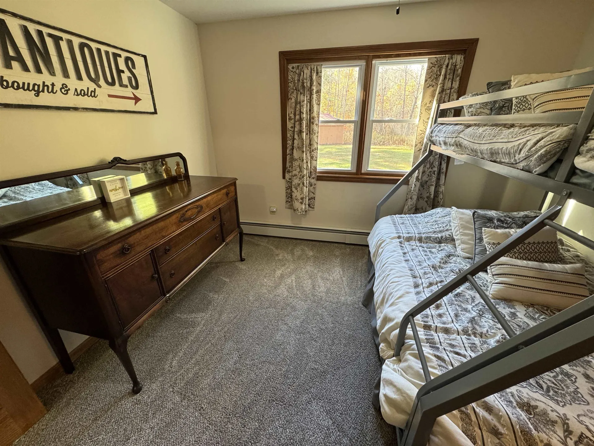 4214 Vt Route 31 Poultney VT 05764