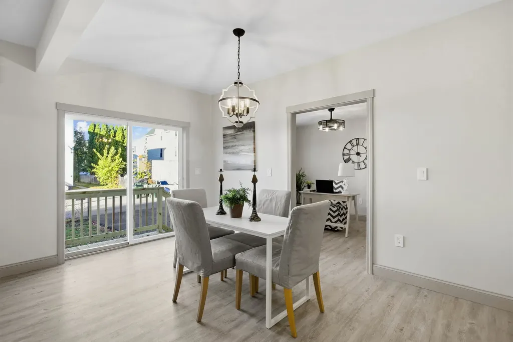 284 Bell Street Manchester NH 03103