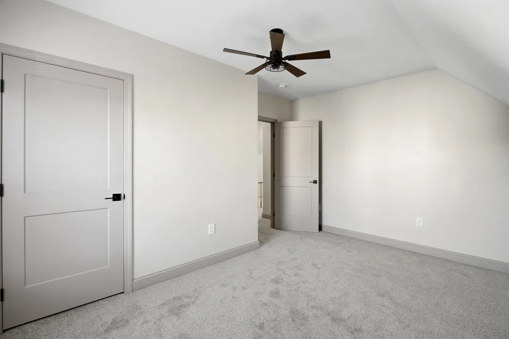 284 Bell Street Manchester NH 03103