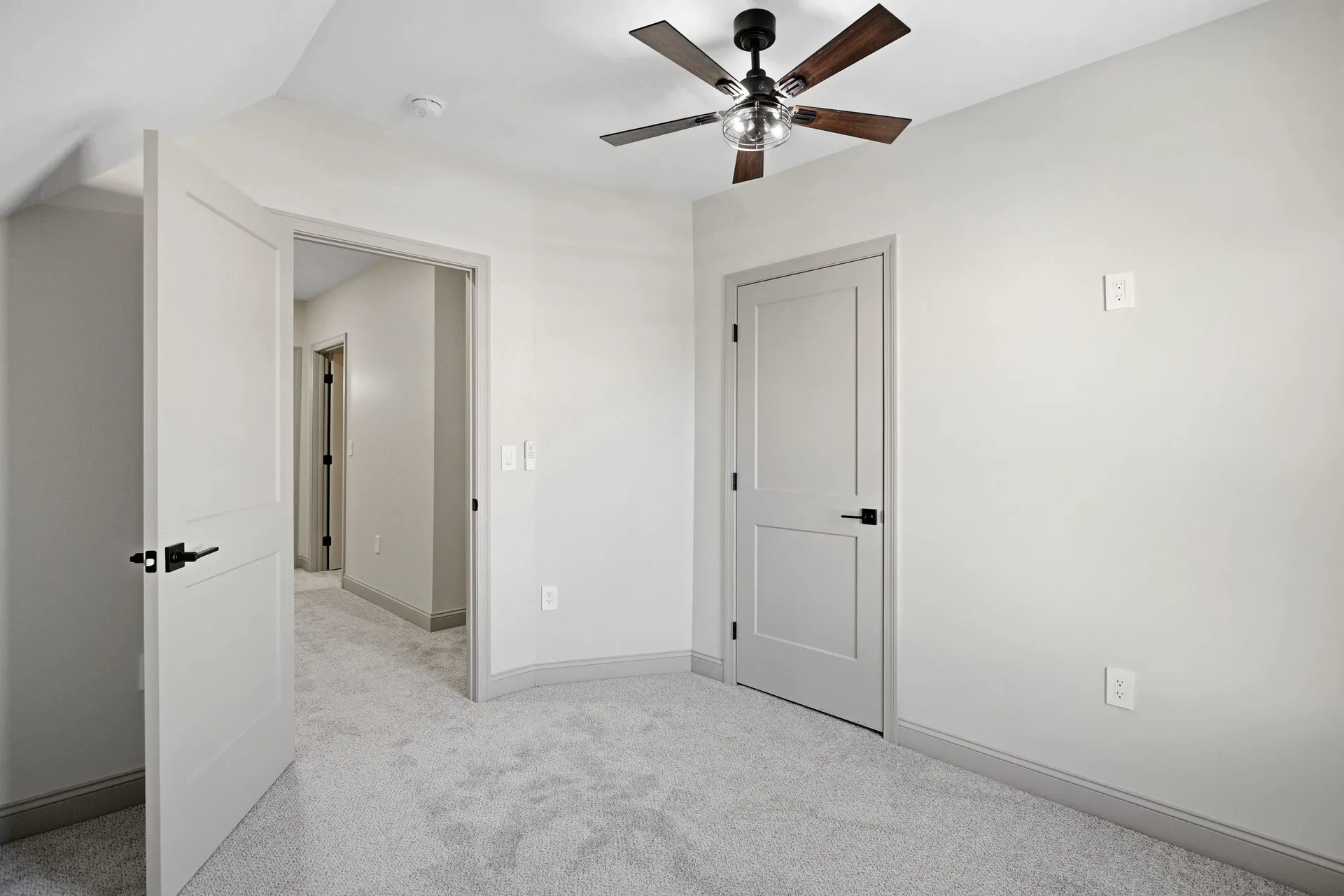 284 Bell Street Manchester NH 03103