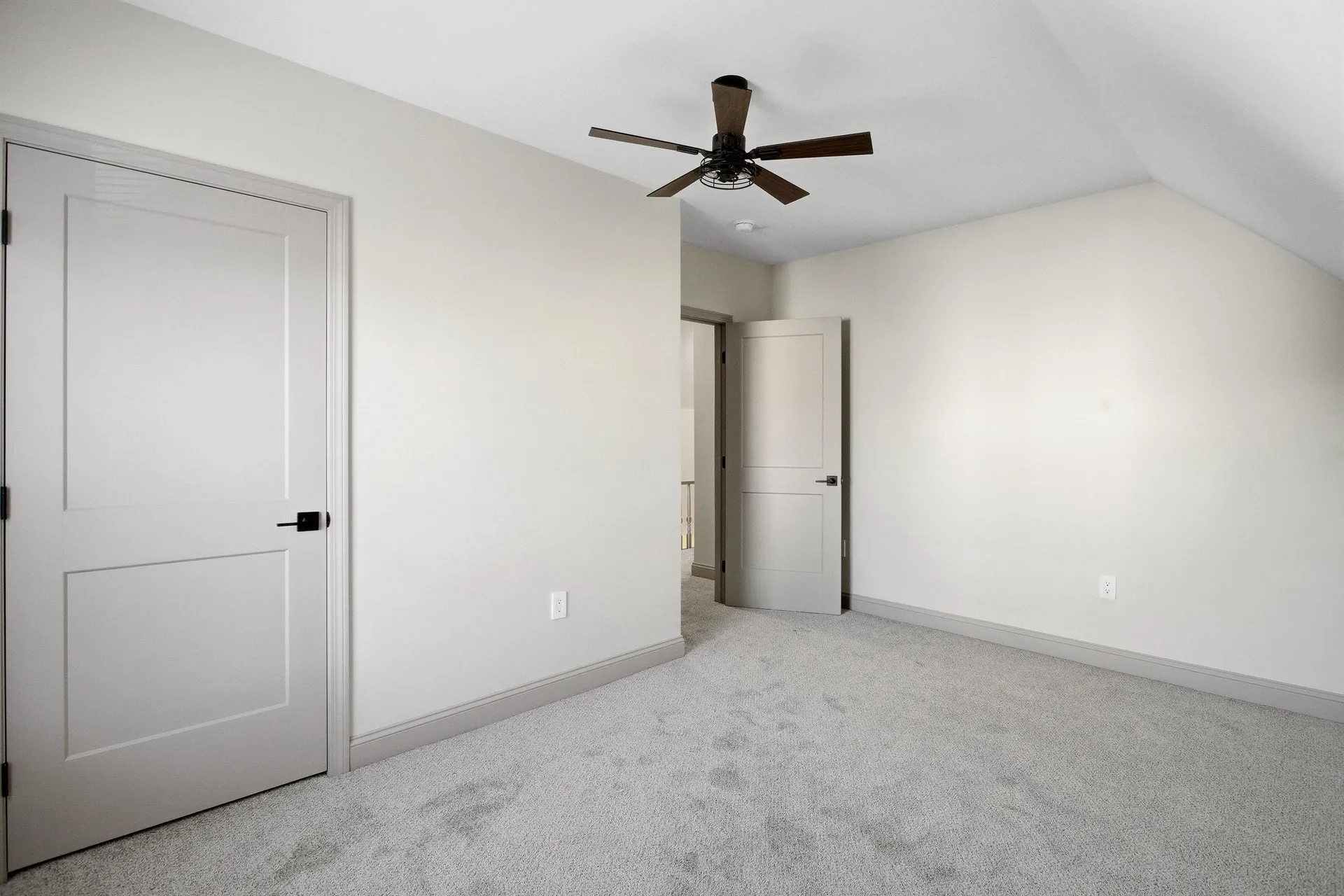 284 Bell Street Manchester NH 03103