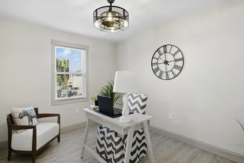 284 Bell Street Manchester NH 03103