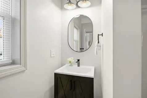 284 Bell Street Manchester NH 03103