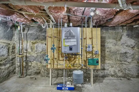 284 Bell Street Manchester NH 03103