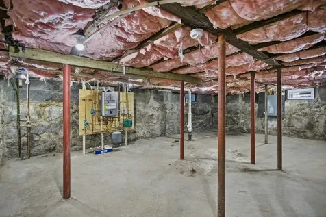 284 Bell Street Manchester NH 03103