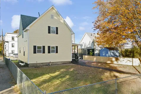 284 Bell Street Manchester NH 03103