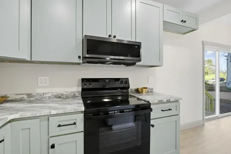 284 Bell Street Manchester NH 03103