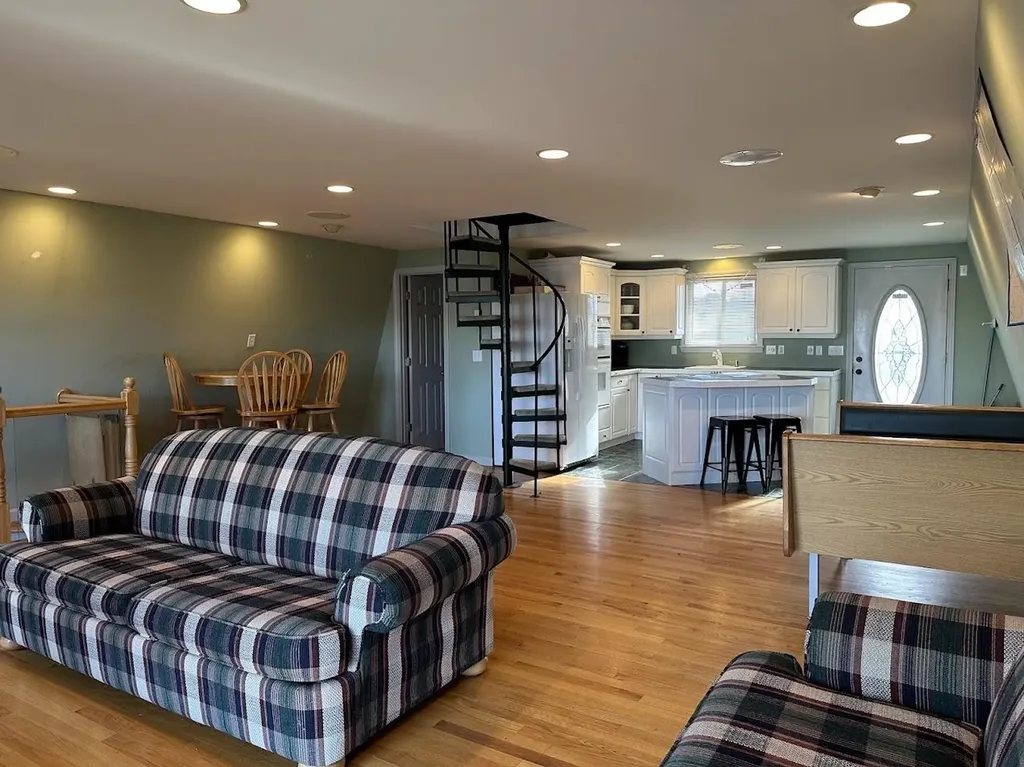 97 Lake Street Shoreham VT 05770