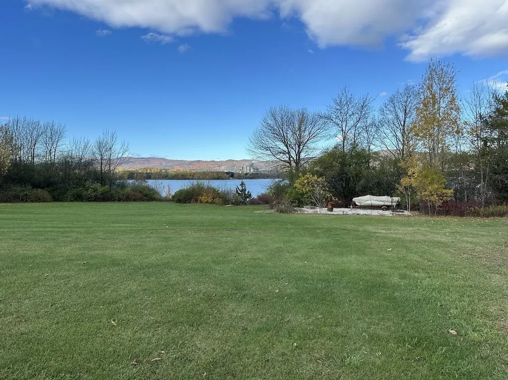 97 Lake Street Shoreham VT 05770