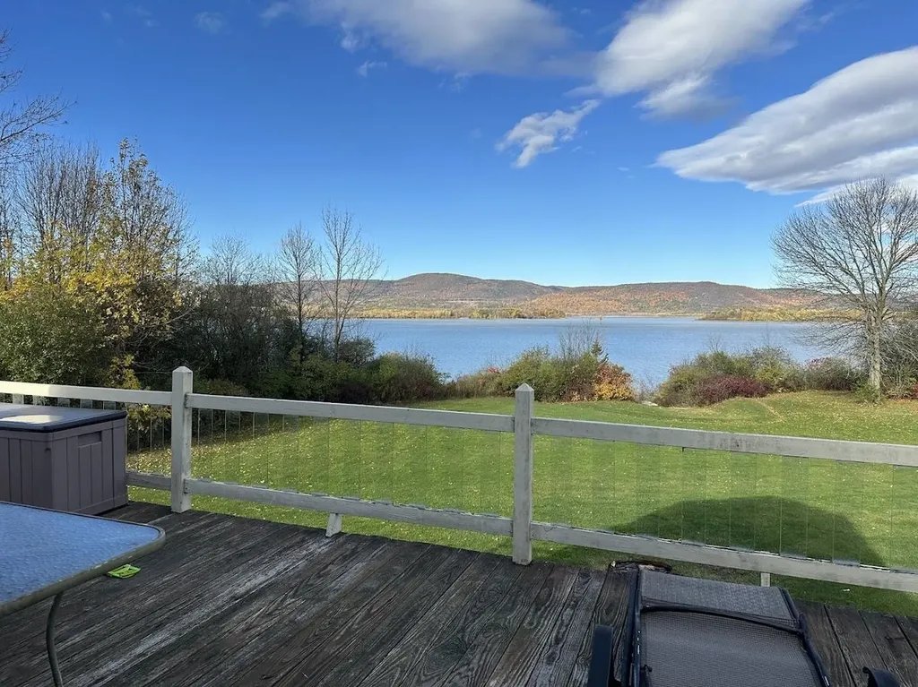 97 Lake Street Shoreham VT 05770