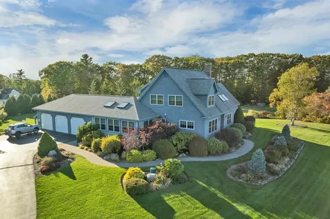 30 Beacon Hill Road Gilford NH 03249