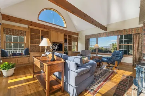 30 Beacon Hill Road Gilford NH 03249