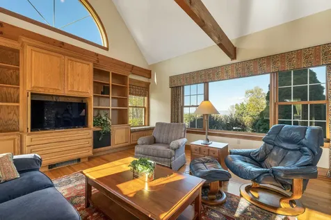 30 Beacon Hill Road Gilford NH 03249